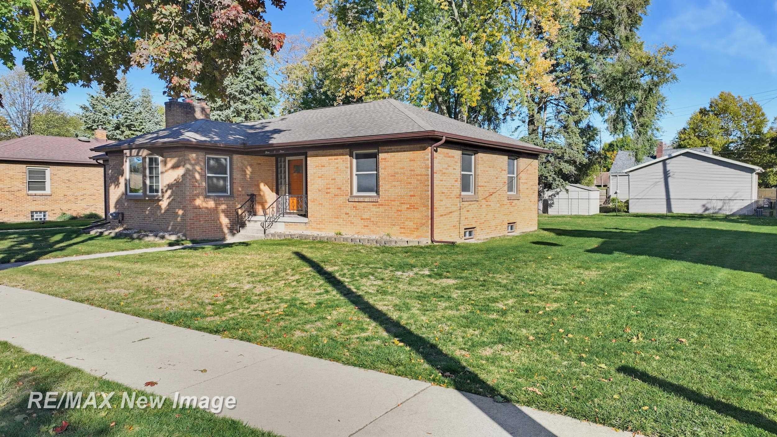 303 S Alp Street