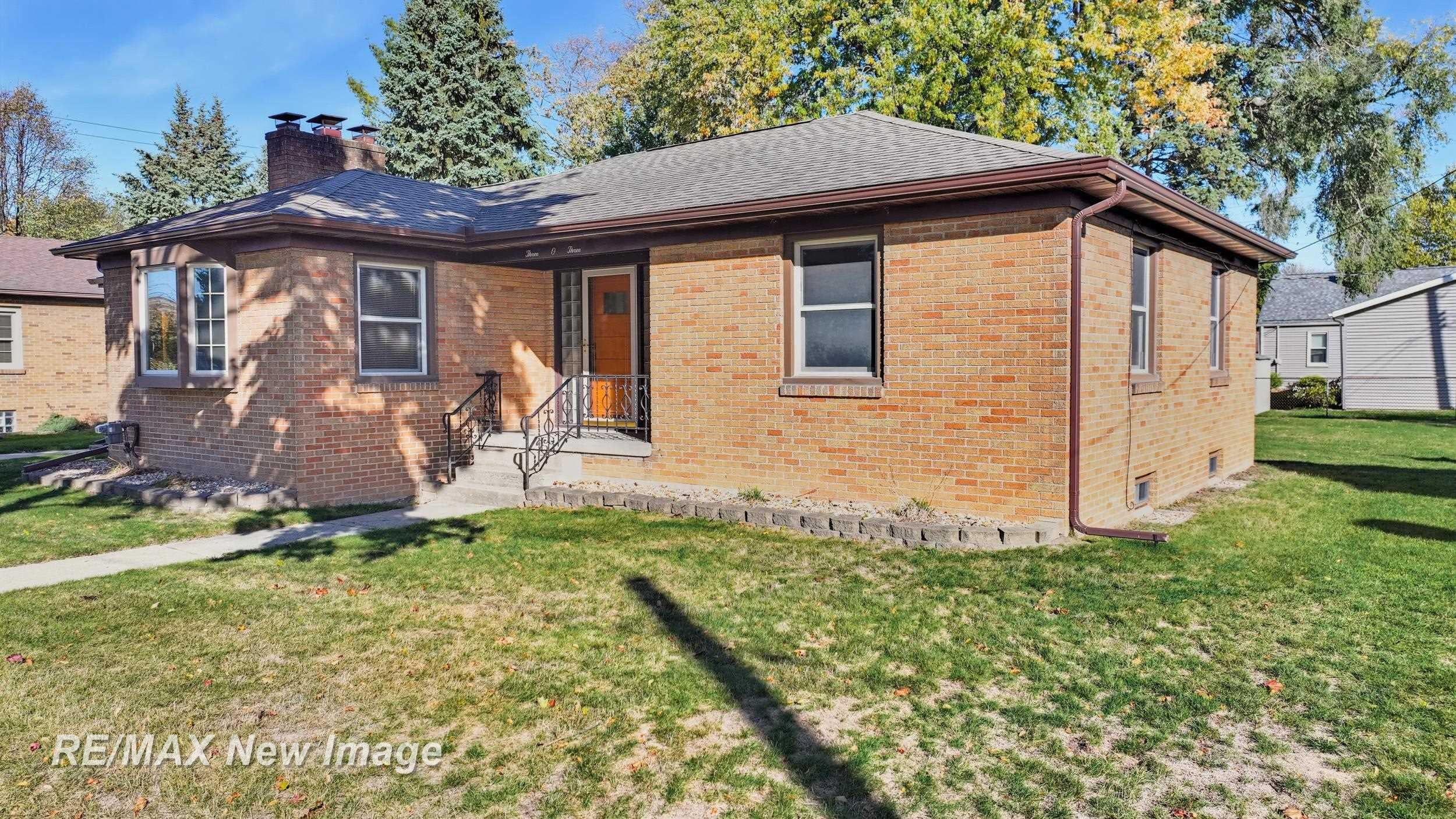 303 S Alp Street