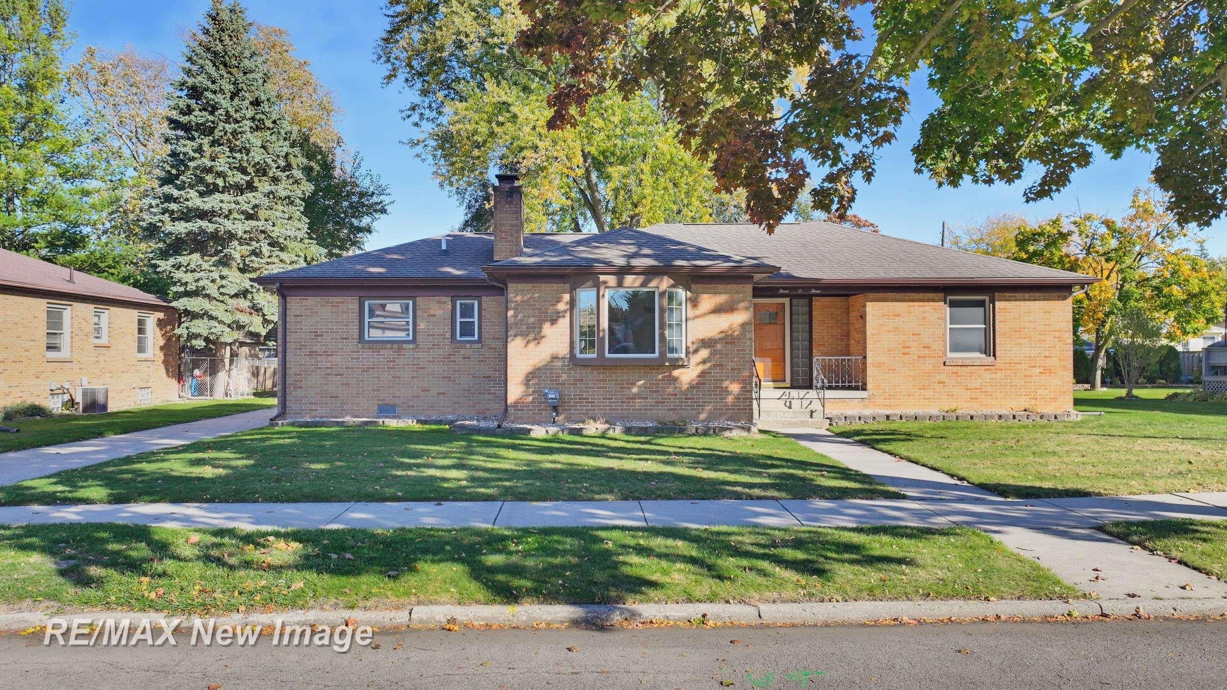 303 S Alp Street