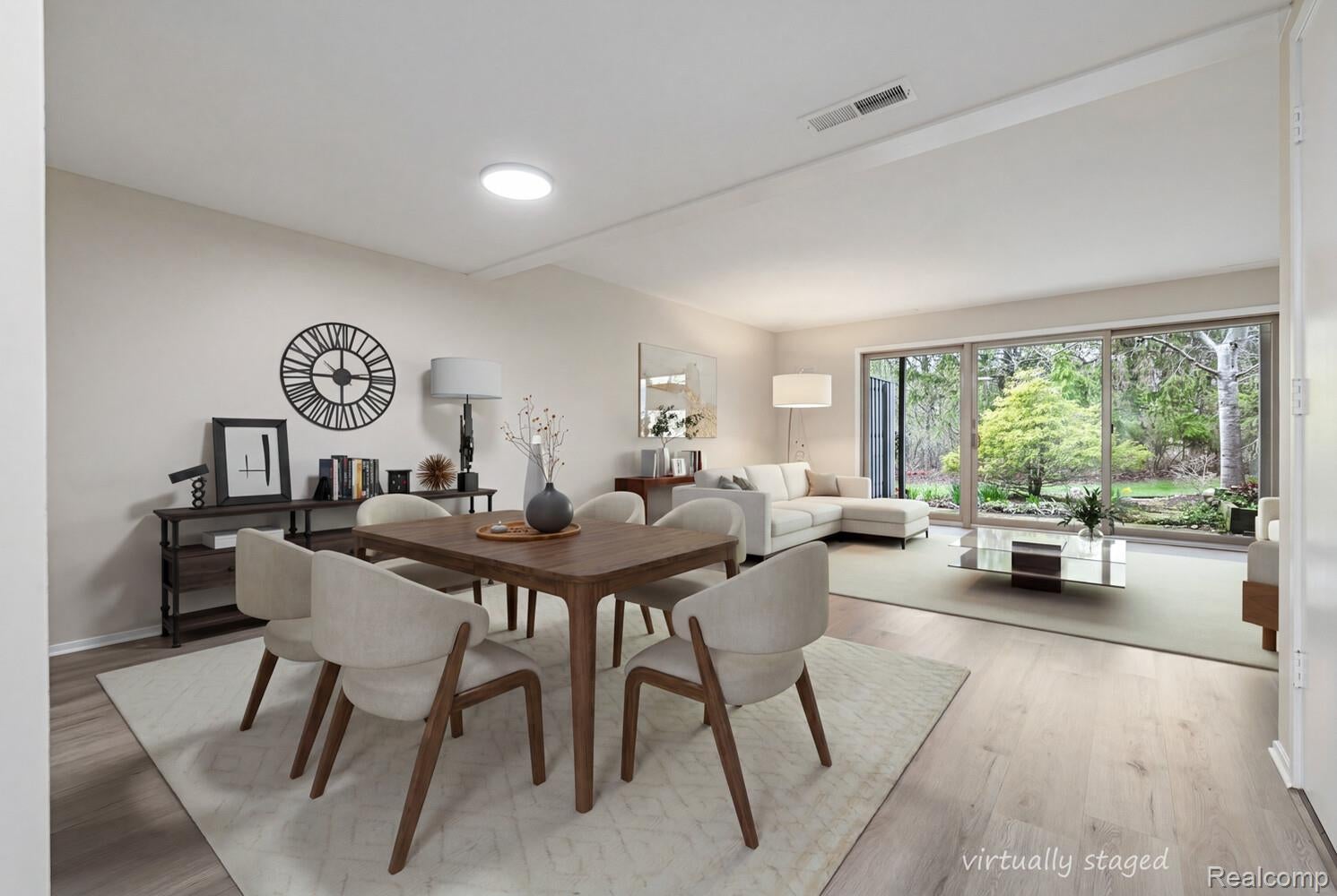 3123 Lake Haven