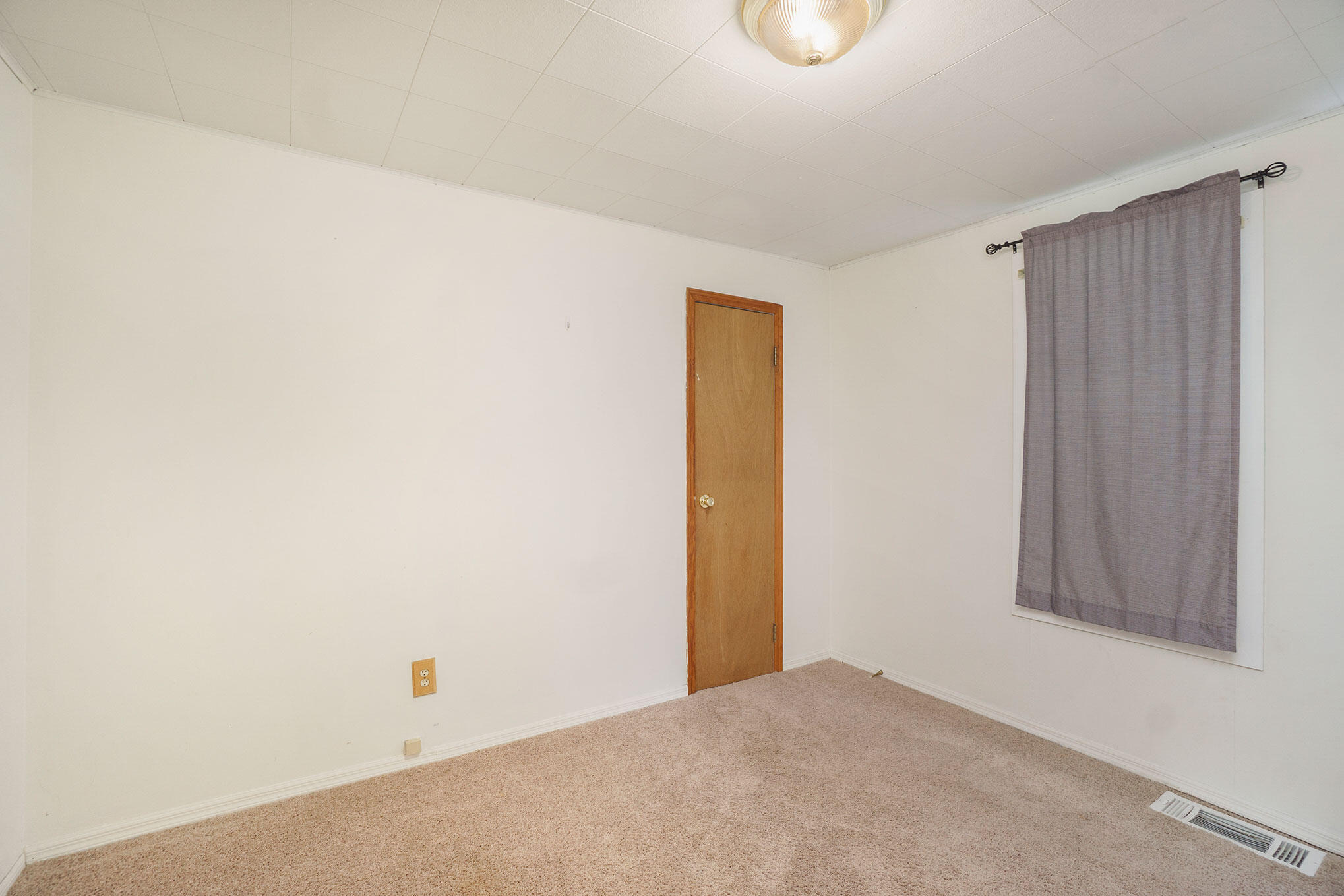 Portage City, Michigan 49024, United States, 3 Bedrooms Bedrooms, ,1 BathroomBathrooms,Residential,Active,158432