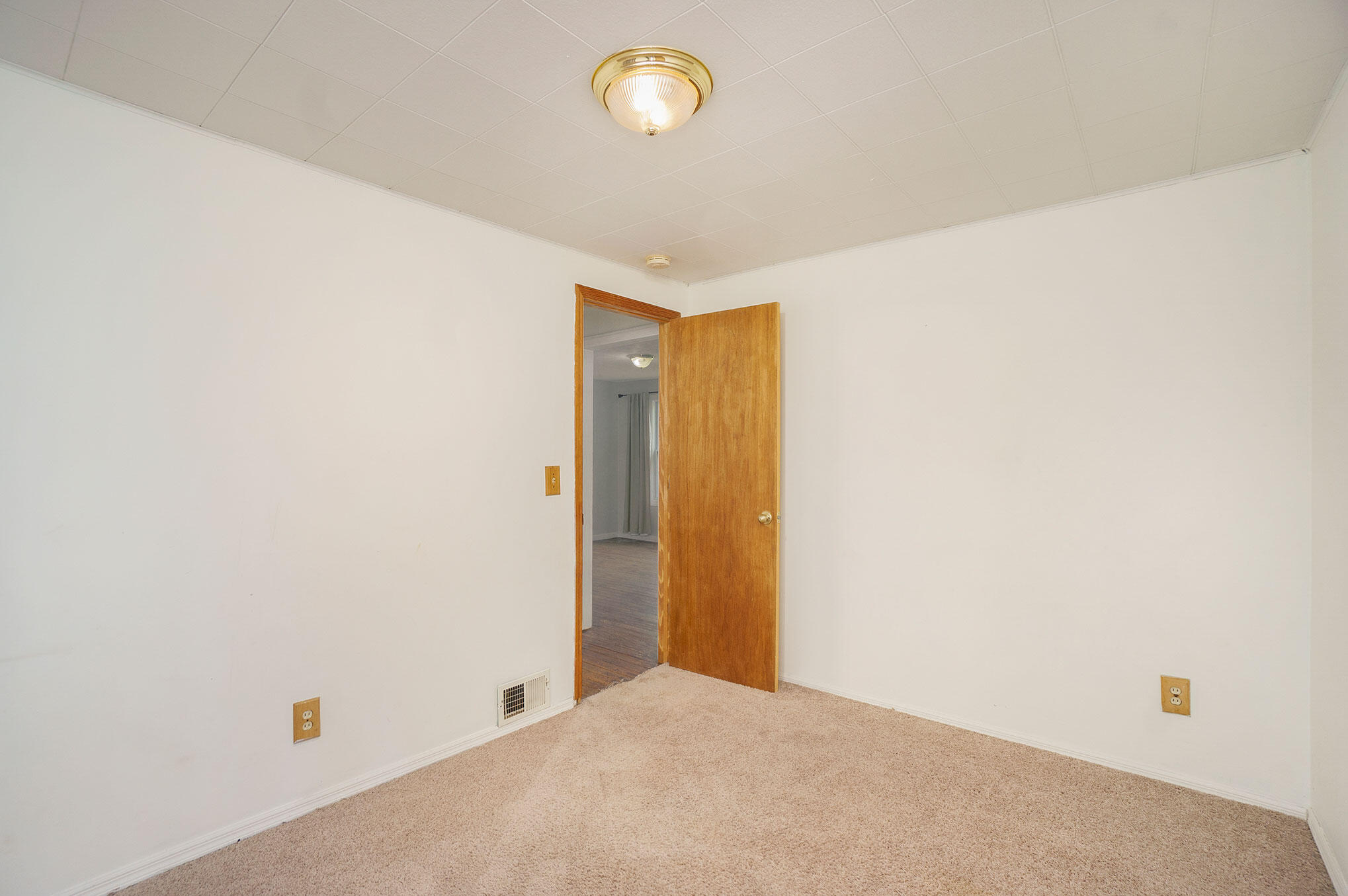 Portage City, Michigan 49024, United States, 3 Bedrooms Bedrooms, ,1 BathroomBathrooms,Residential,Active,158432