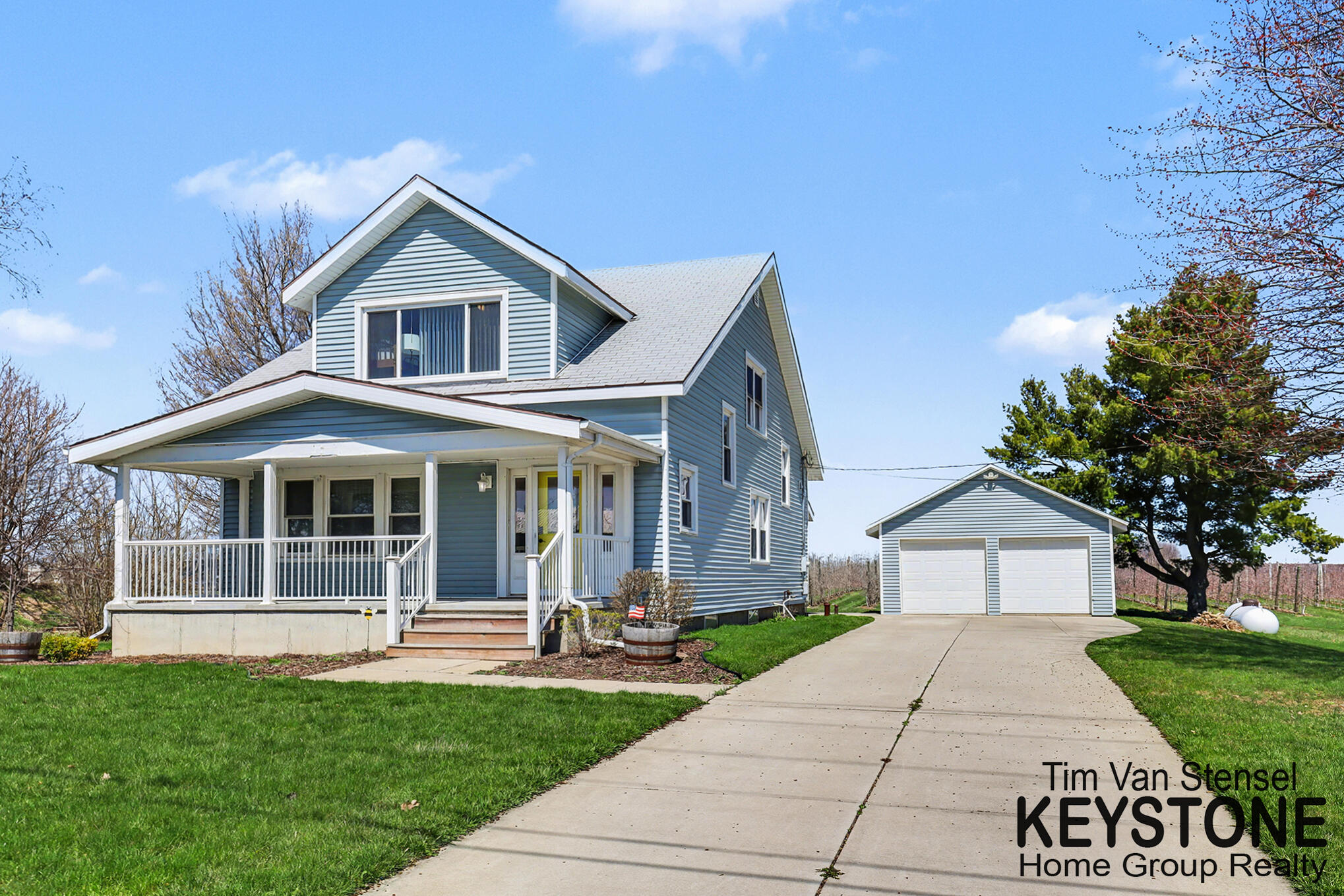 4331 10 Mile Road NW