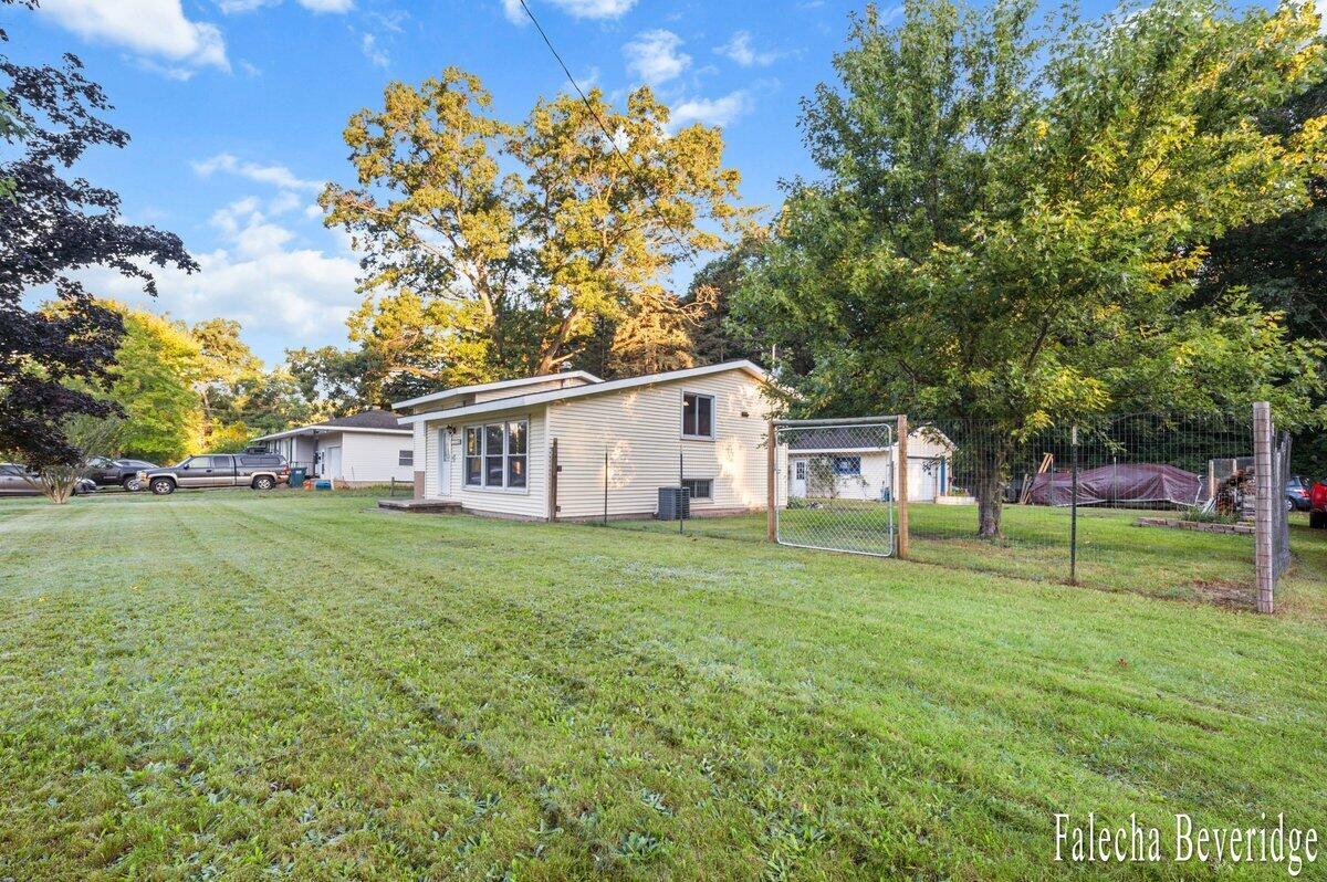 1624 W Giles Road