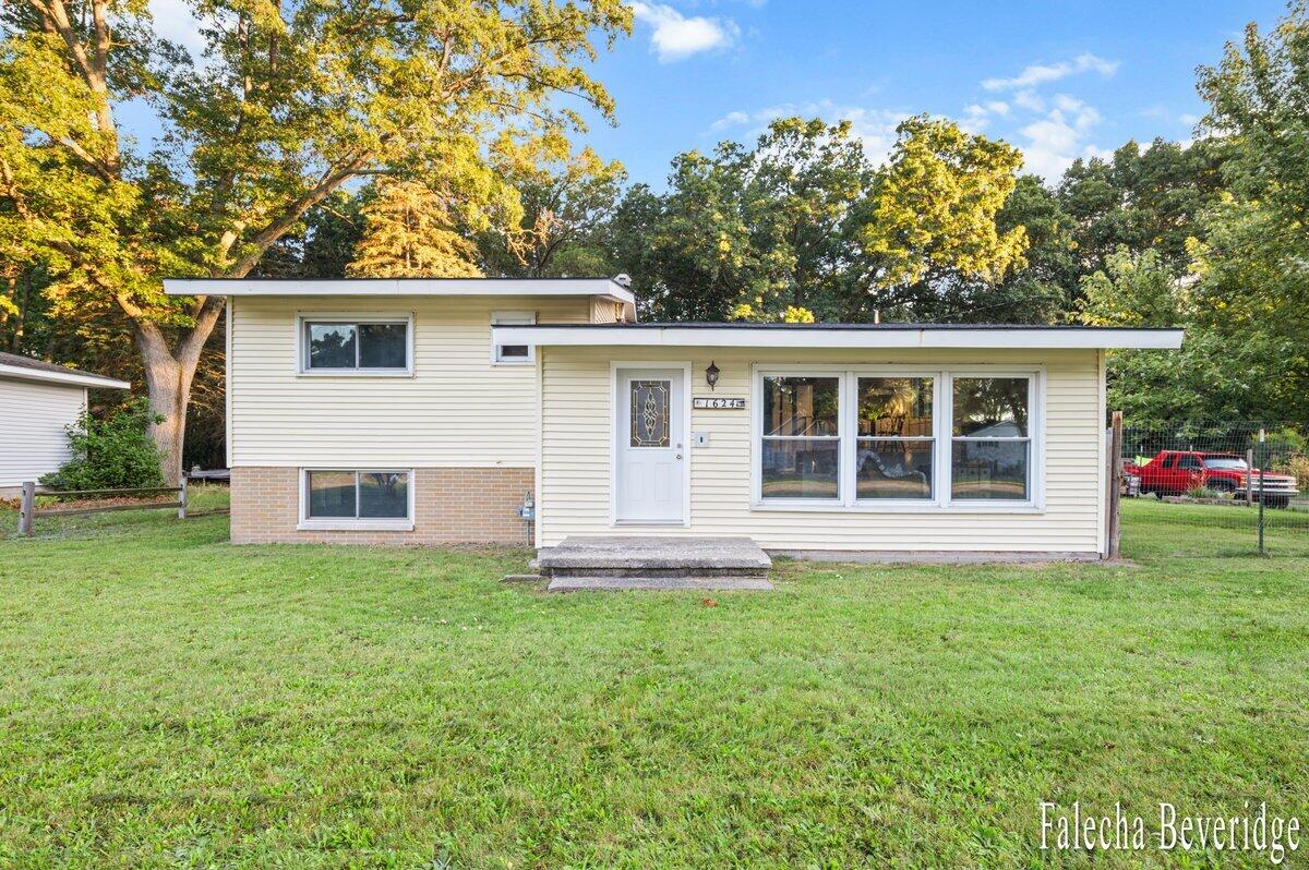 1624 W Giles Road