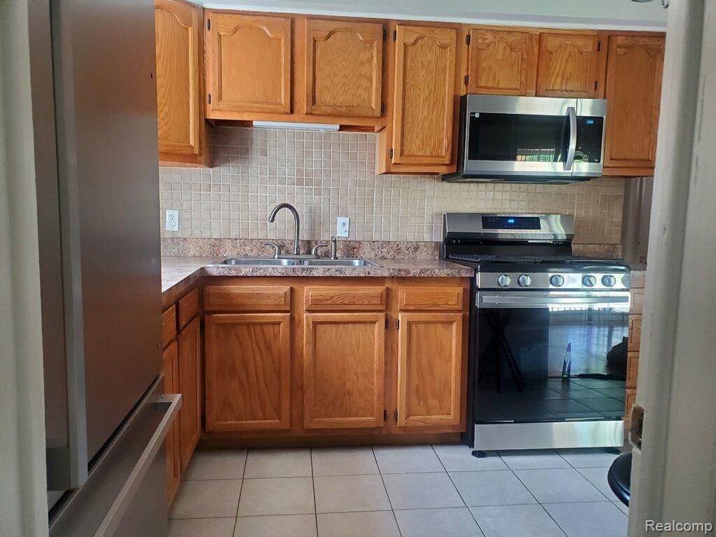 21411 KIPLING Street