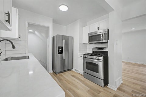 Tiny photo for 6785 Pelham Road, Allen Park City, MI 48101 (MLS # 20261083075)