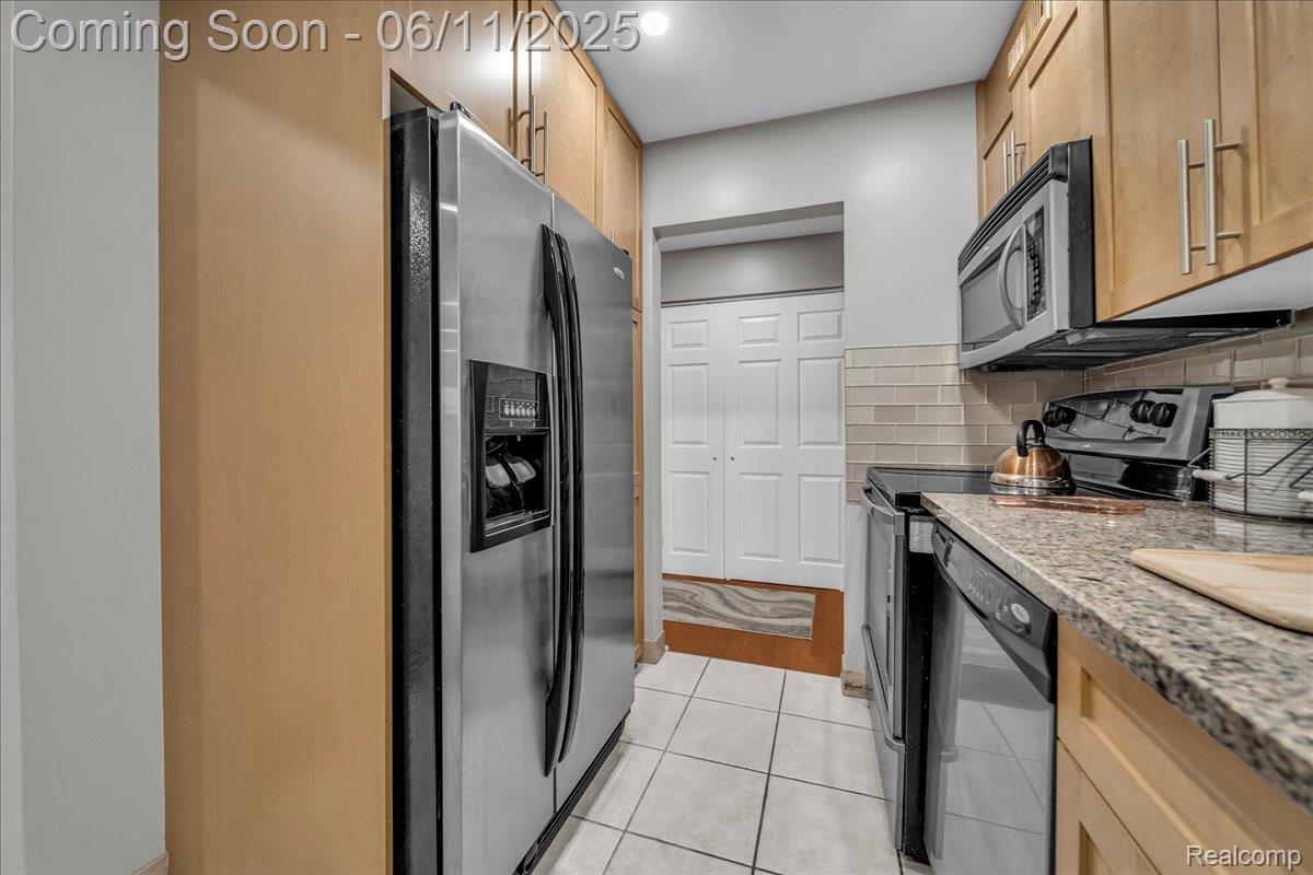1001 W Jefferson Avenue 2i