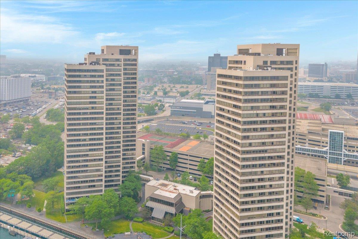 Detroit City, Michigan 48226, United States, 2 Bedrooms Bedrooms, ,2 BathroomsBathrooms,Residential,Active,147989