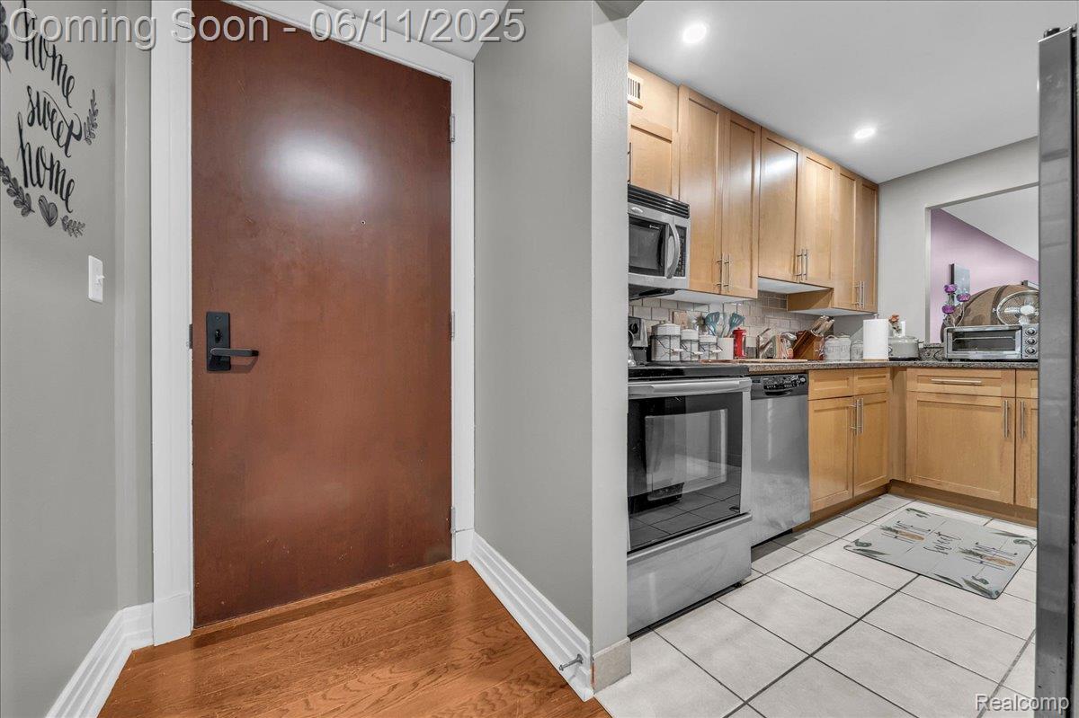 1001 W Jefferson Avenue 2i