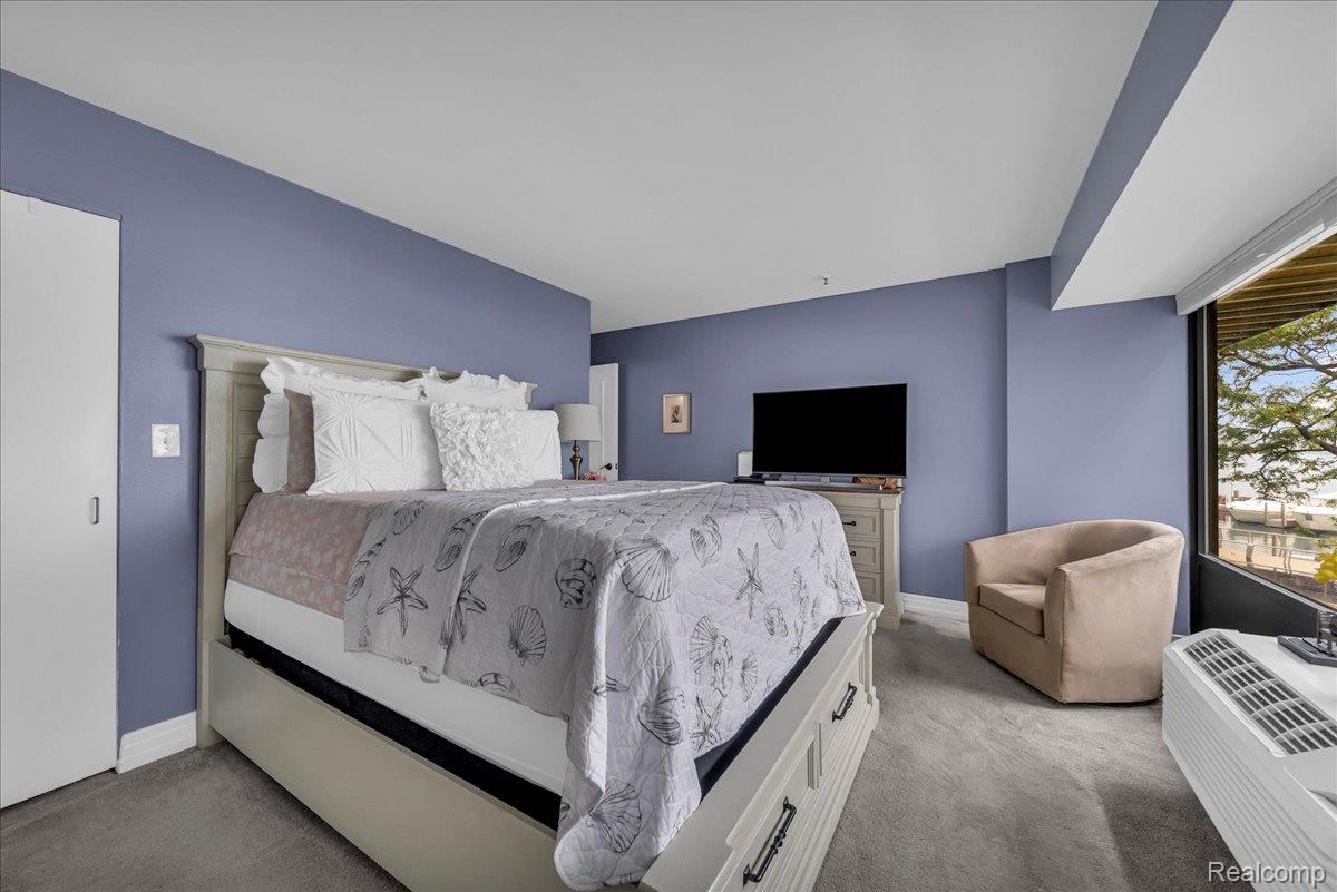 Detroit City, Michigan 48226, United States, 2 Bedrooms Bedrooms, ,2 BathroomsBathrooms,Residential,Active,147989