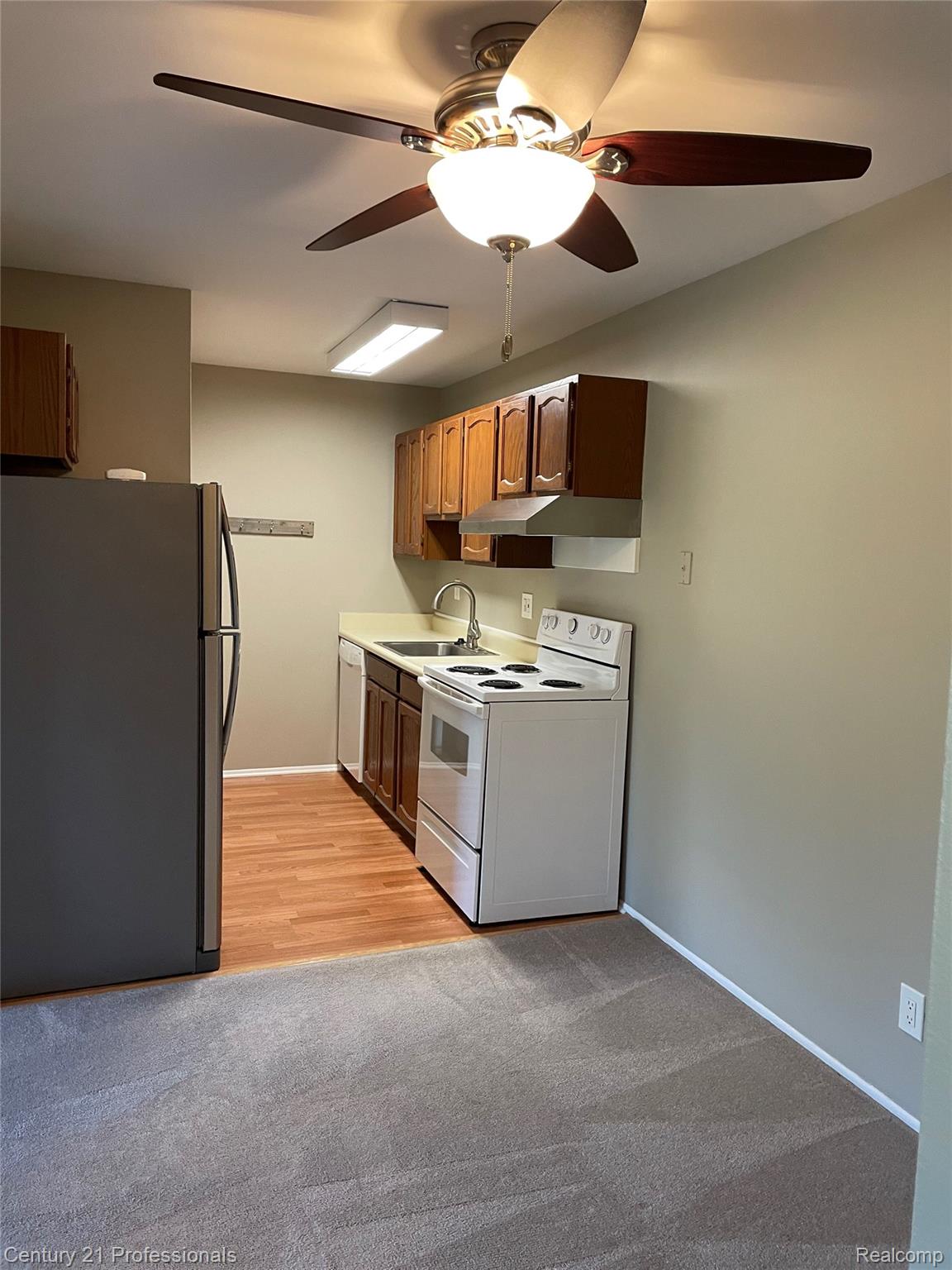 810 Plate Street 205