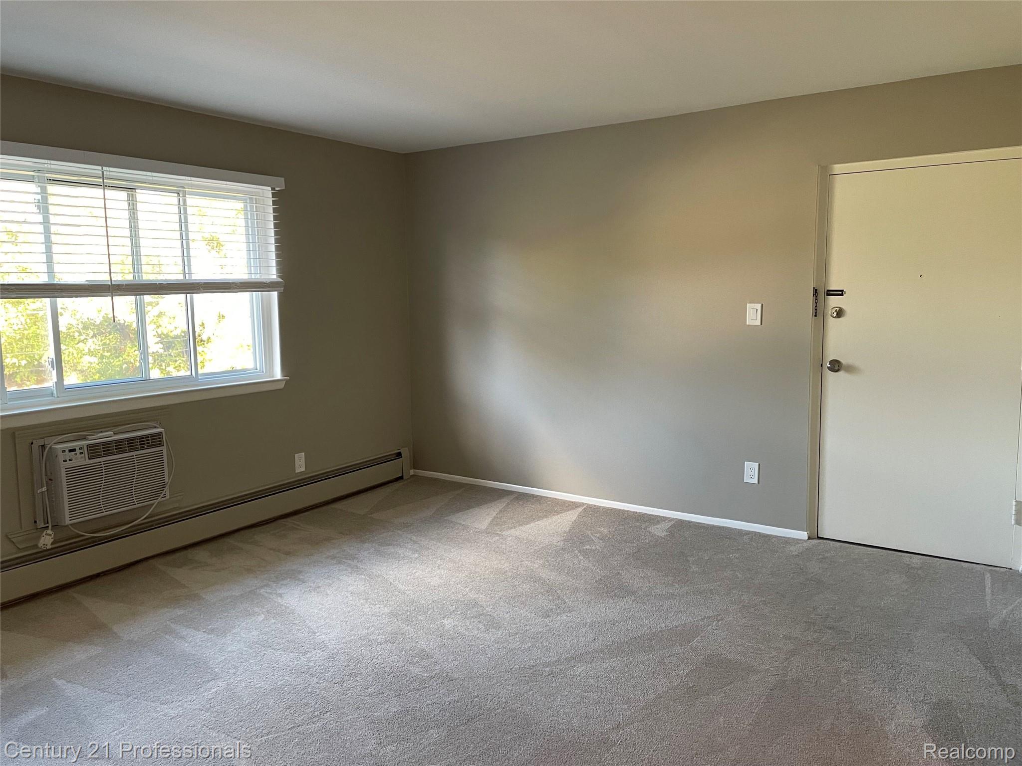 810 Plate Street 205