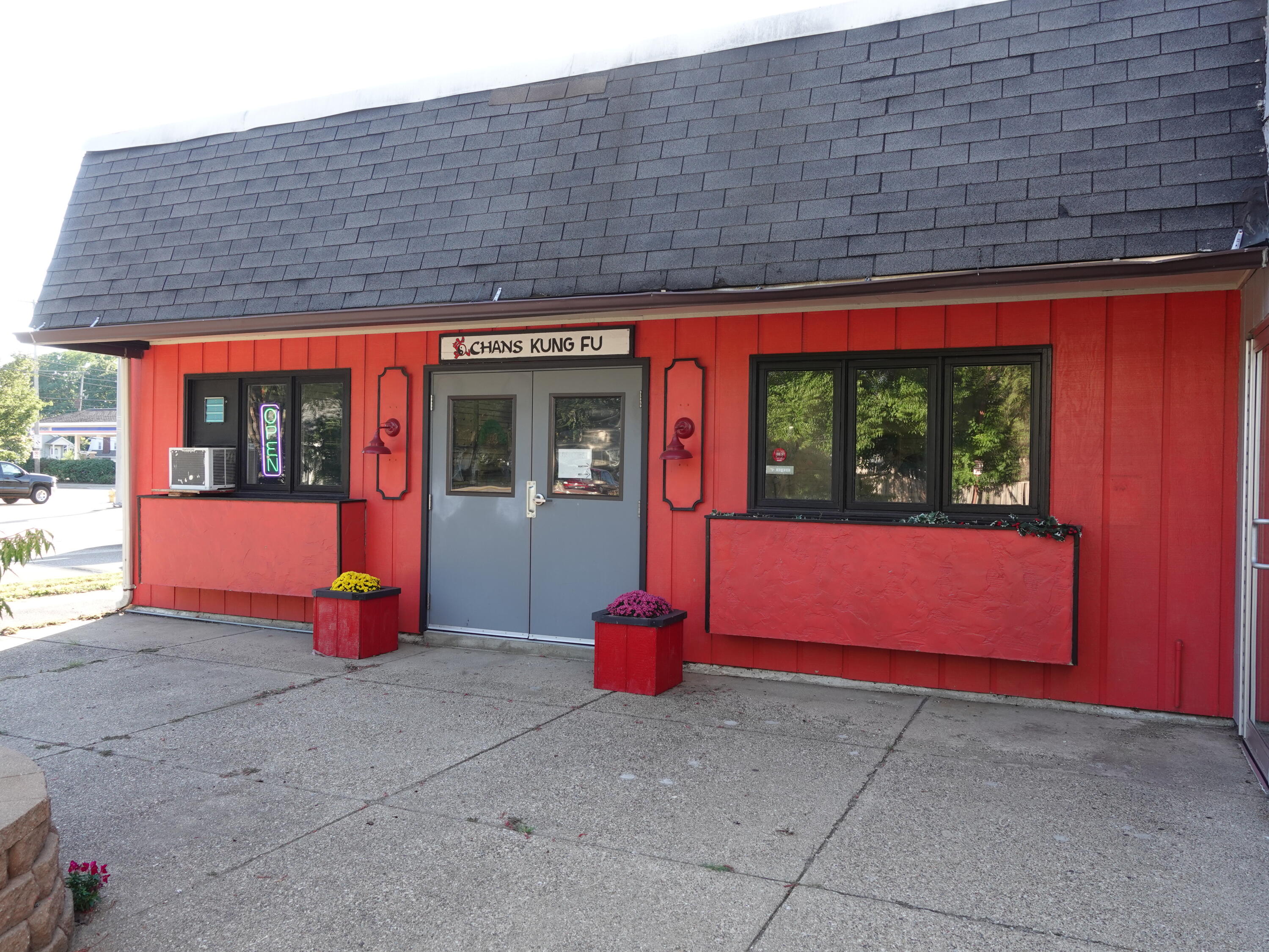 3158 S Division Avenue