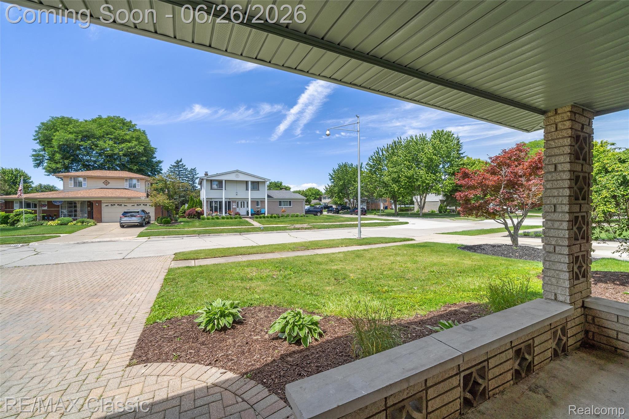 7432 Hillsboro Drive
