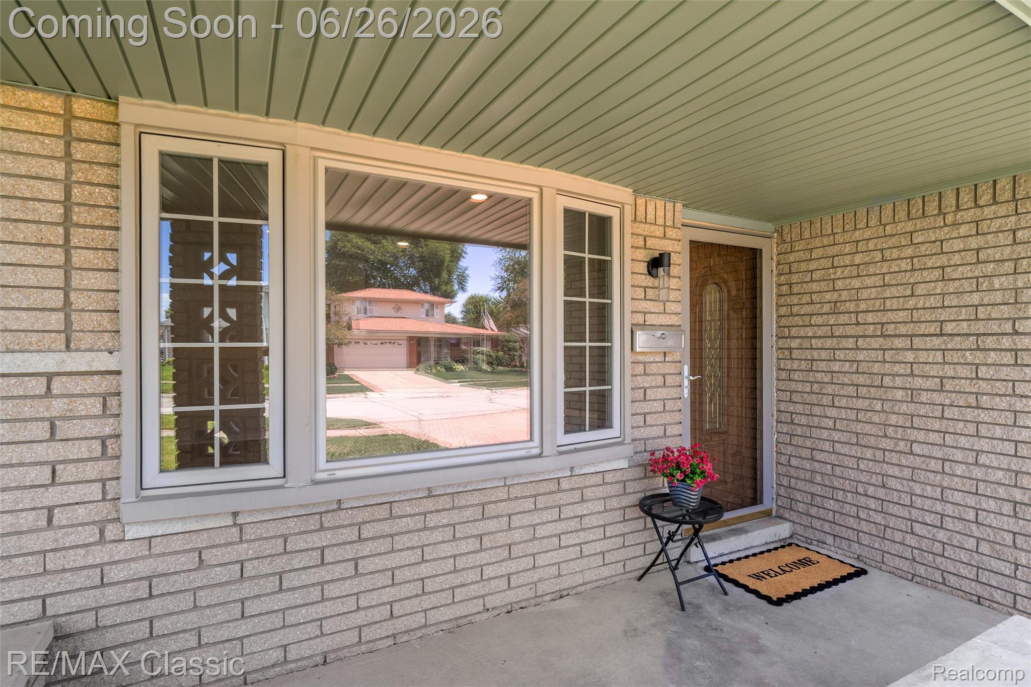 7432 Hillsboro Drive