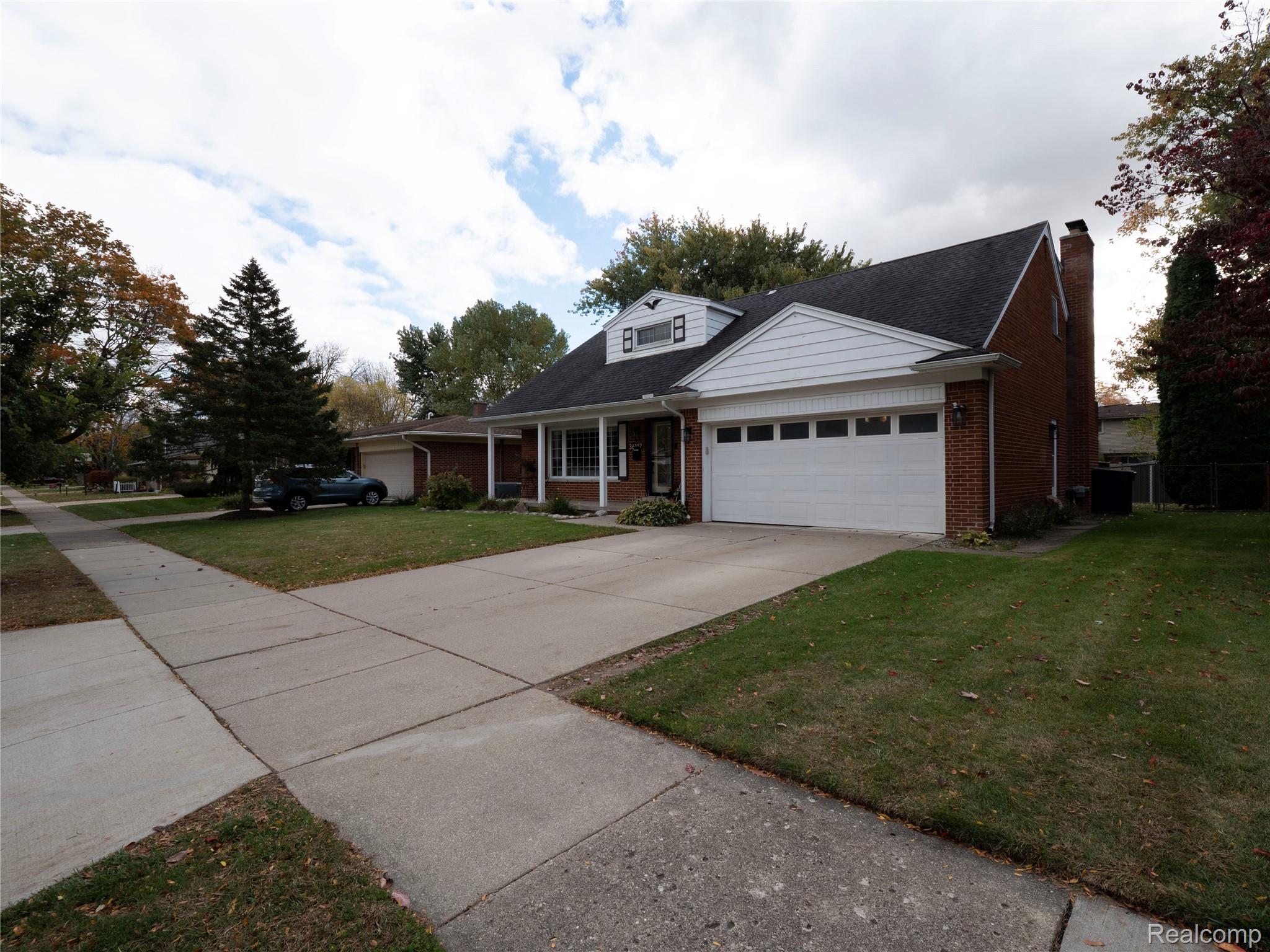 36117 Ladywood Street