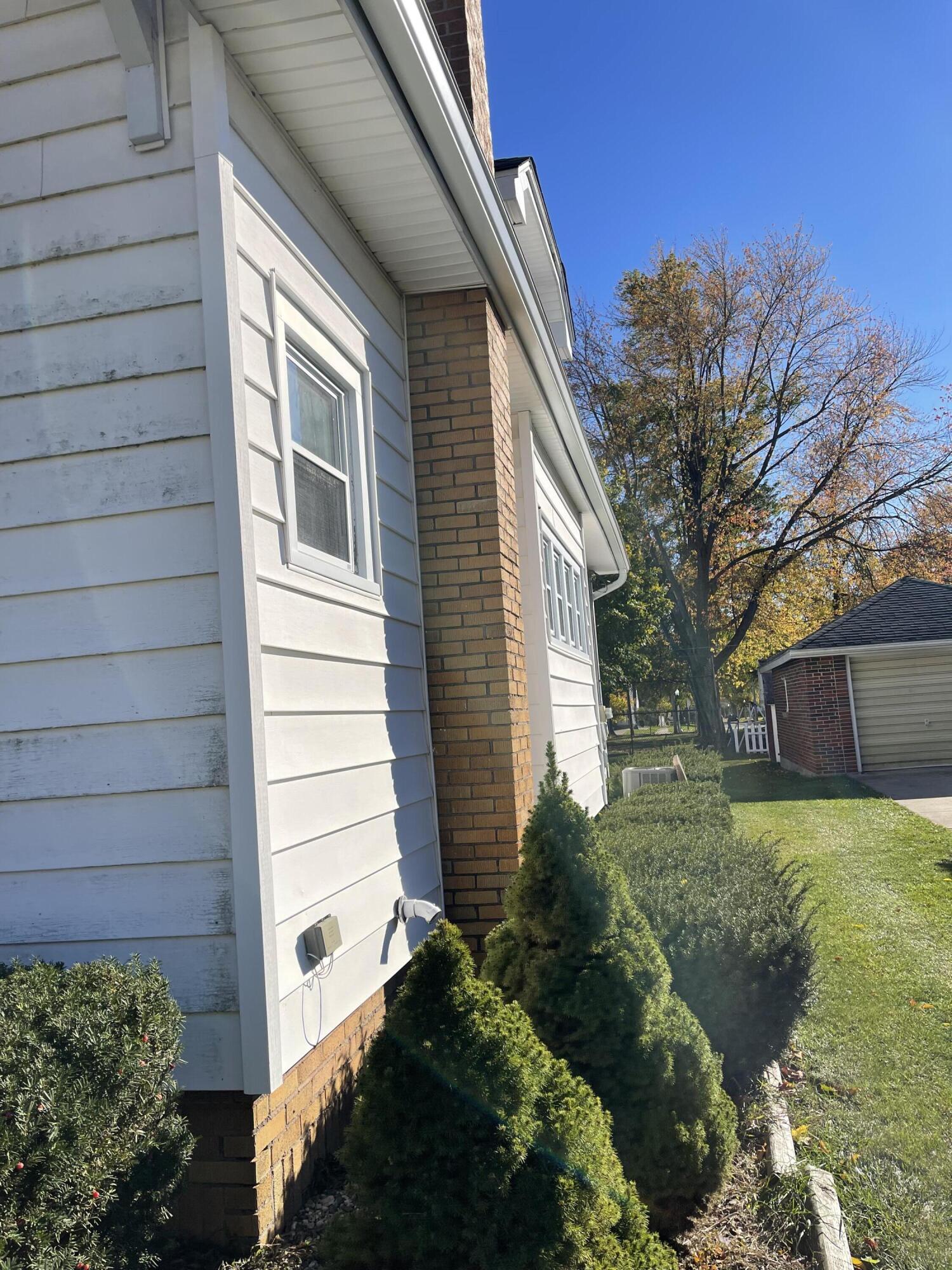 413 E Congress Street