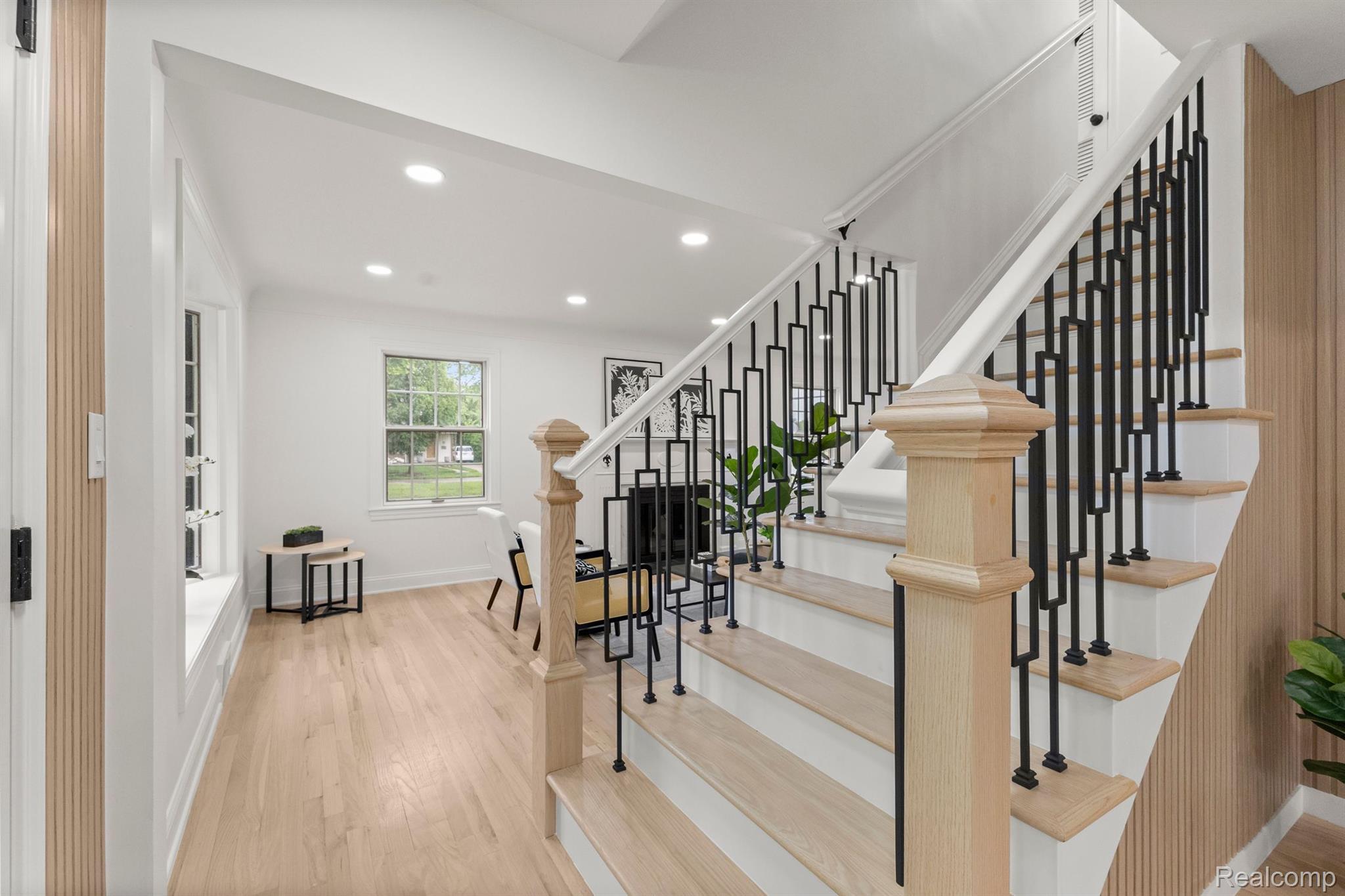 21984 WILDWOOD Street