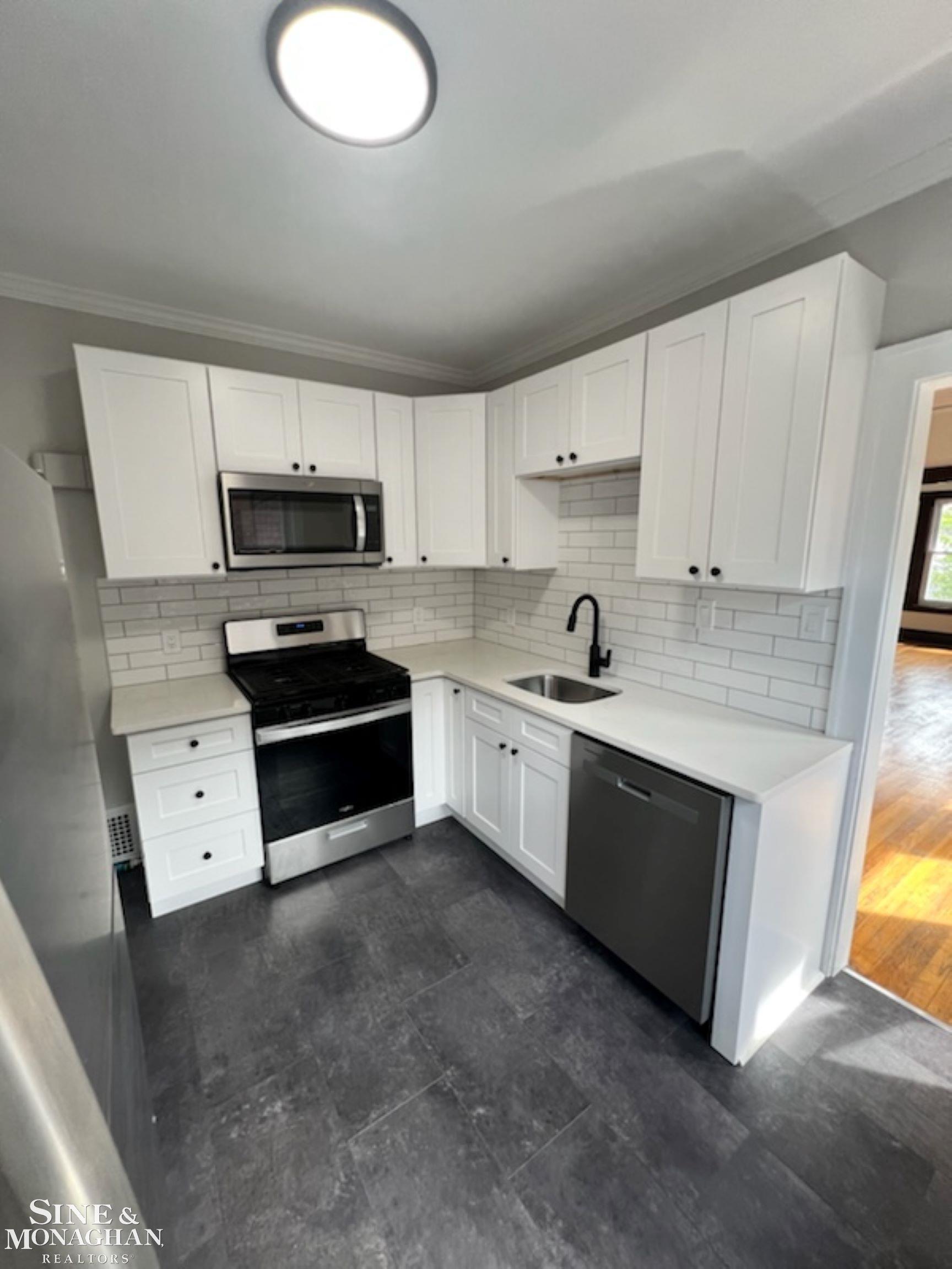 1247 Beaconsfield Avenue