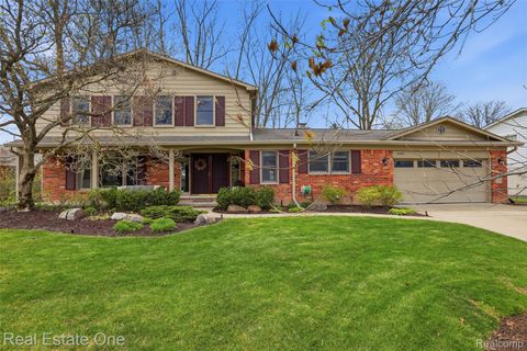 25365 Leestock Farmington Hills City MI 48336