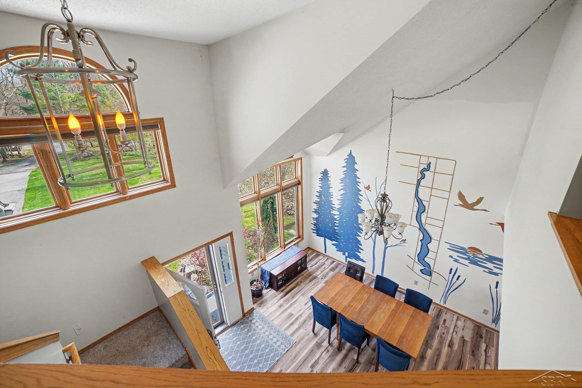 5089 N Fox Road