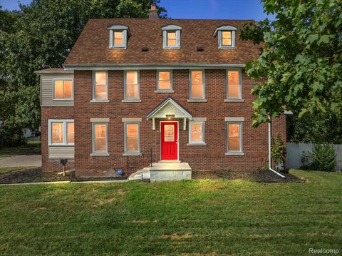 22608 Frisbee Street Detroit City MI 48219