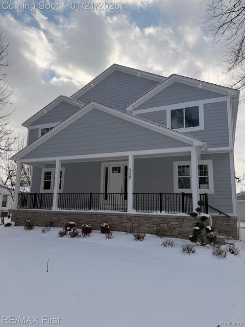 700 Devillen Avenue Royal Oak Charter Township MI 48073