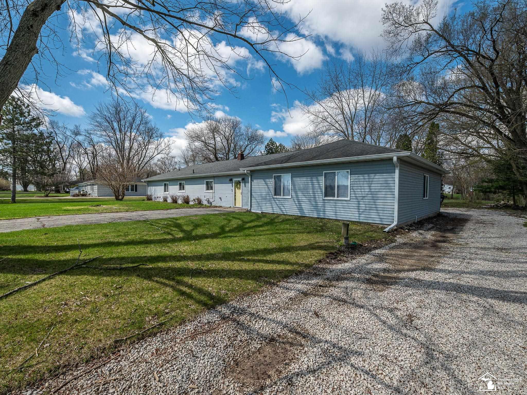 2525 Reinhardt Road