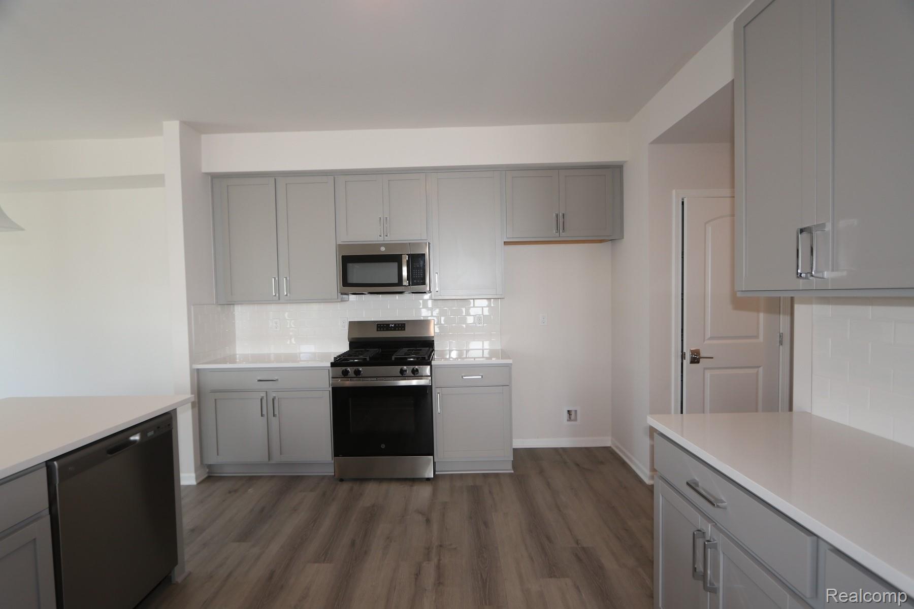 1501 Salt Springs Drive