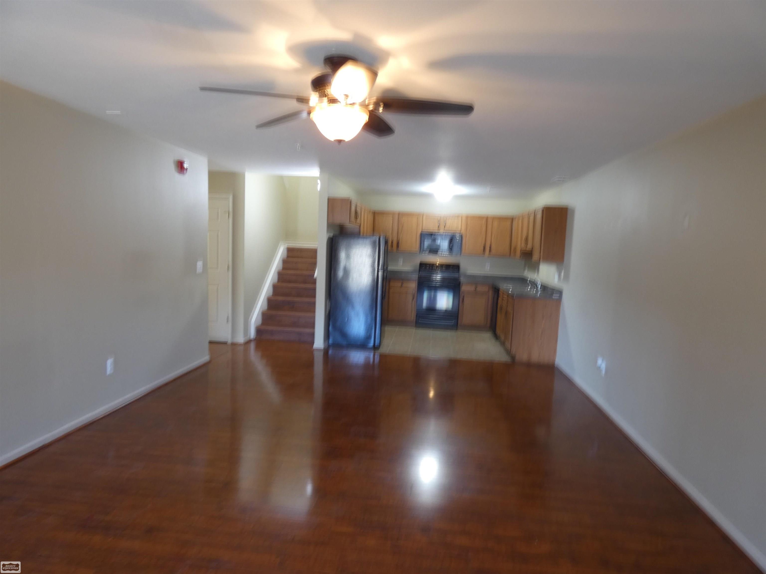 45537 Hidden View Court