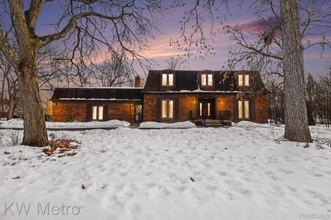 5865 Dunmore Court West Bloomfield Charter Township MI 48322