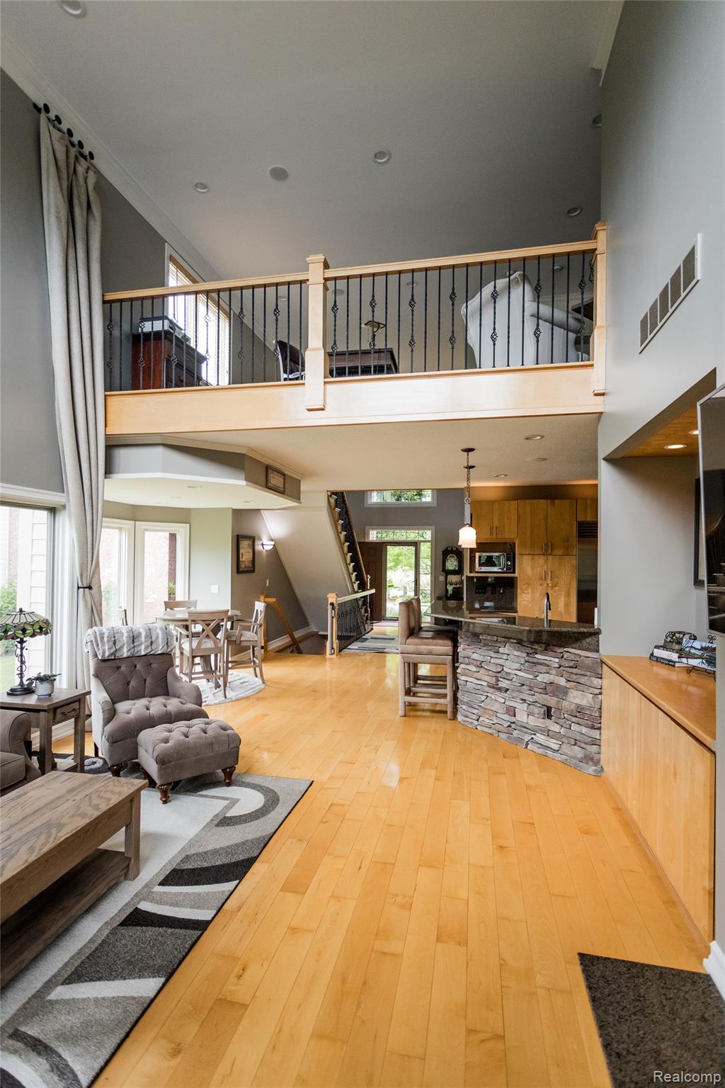 9050 Lake Dominion Drive