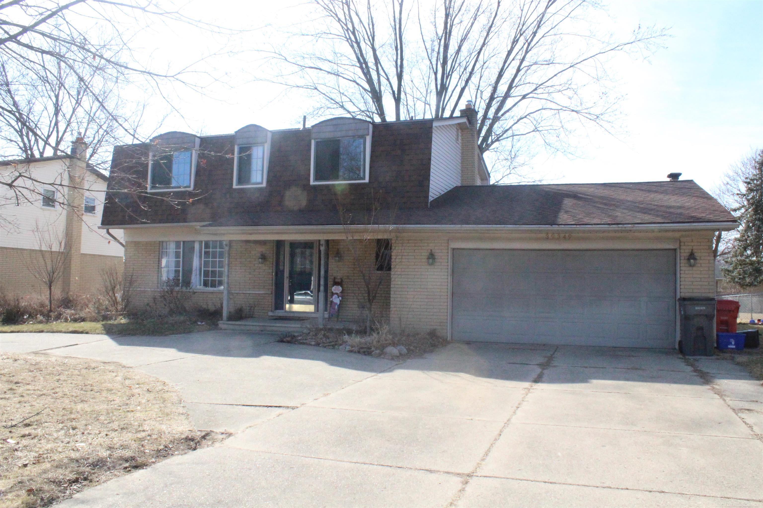 39349 Cadborough Drive