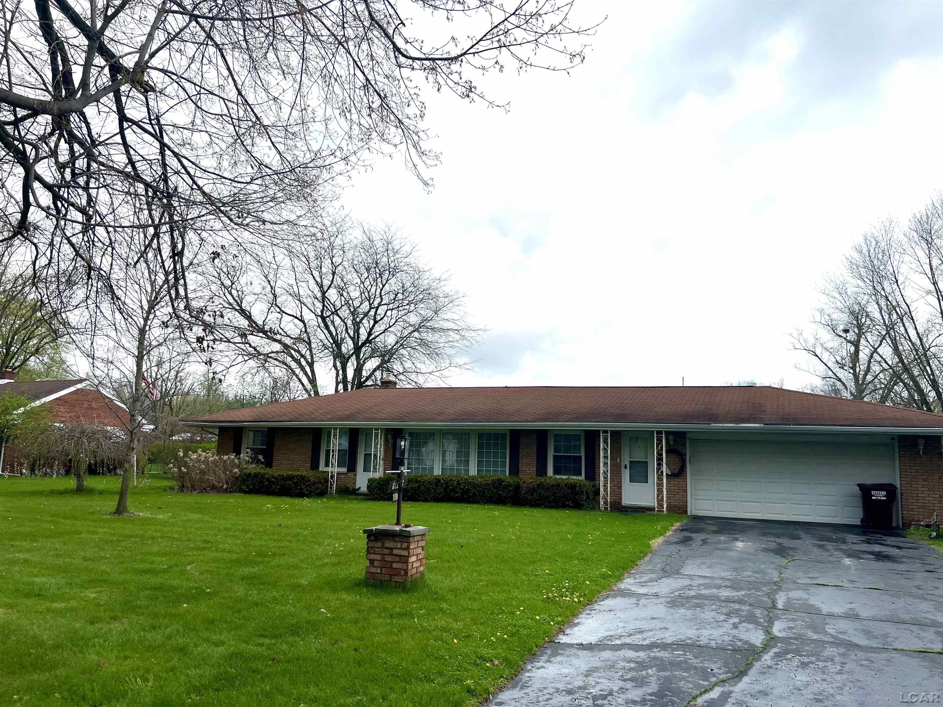 1016 River Acres Drive