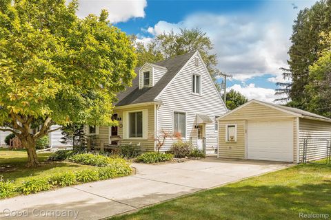 1433 Royal Avenue Royal Oak City MI 48073