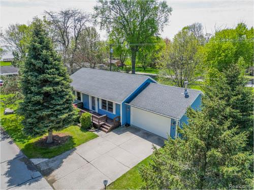 Frenchtown Township, Michigan 48162, United States, 3 Bedrooms Bedrooms, ,2 BathroomsBathrooms,Residential,Pending,158493