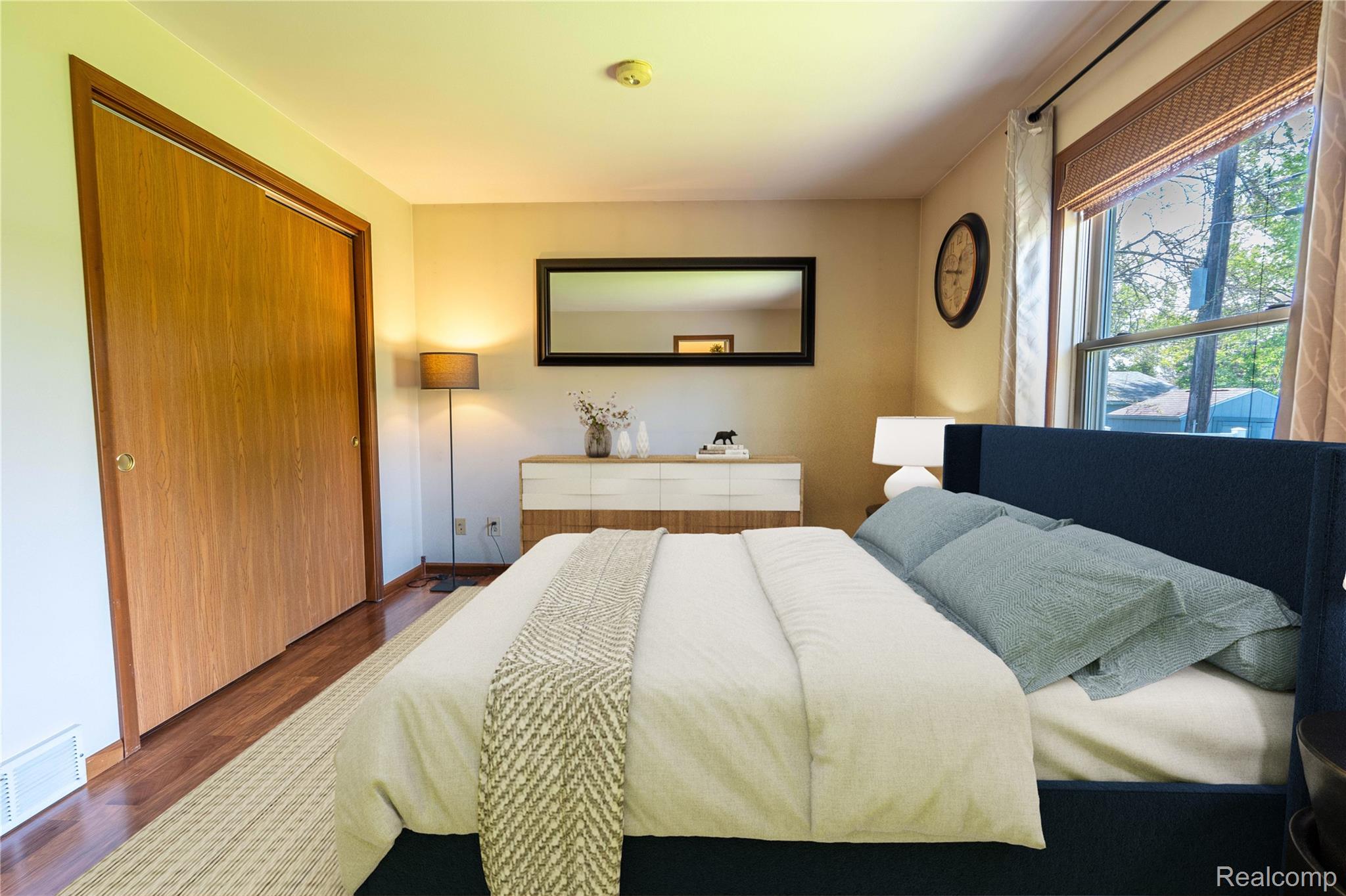 Frenchtown Township, Michigan 48162, United States, 3 Bedrooms Bedrooms, ,2 BathroomsBathrooms,Residential,Pending,158493