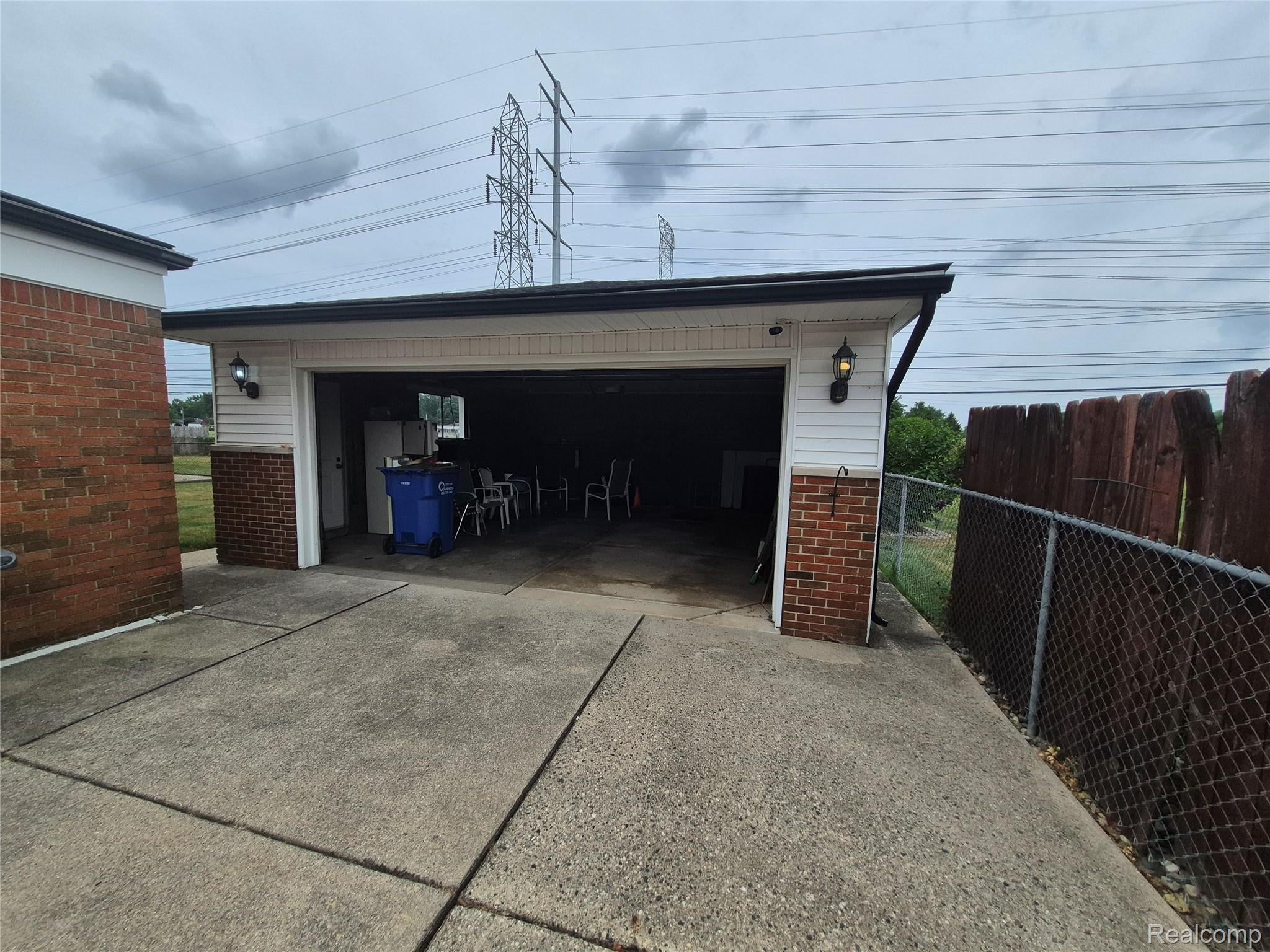 30541 Iroquois Drive