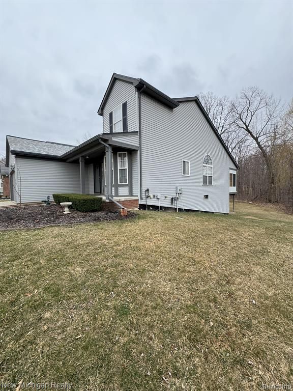 5191 SANDALWOOD Circle