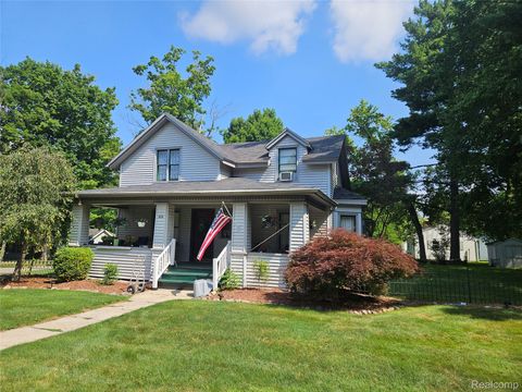 624 Hickory Street Fenton City MI 48430