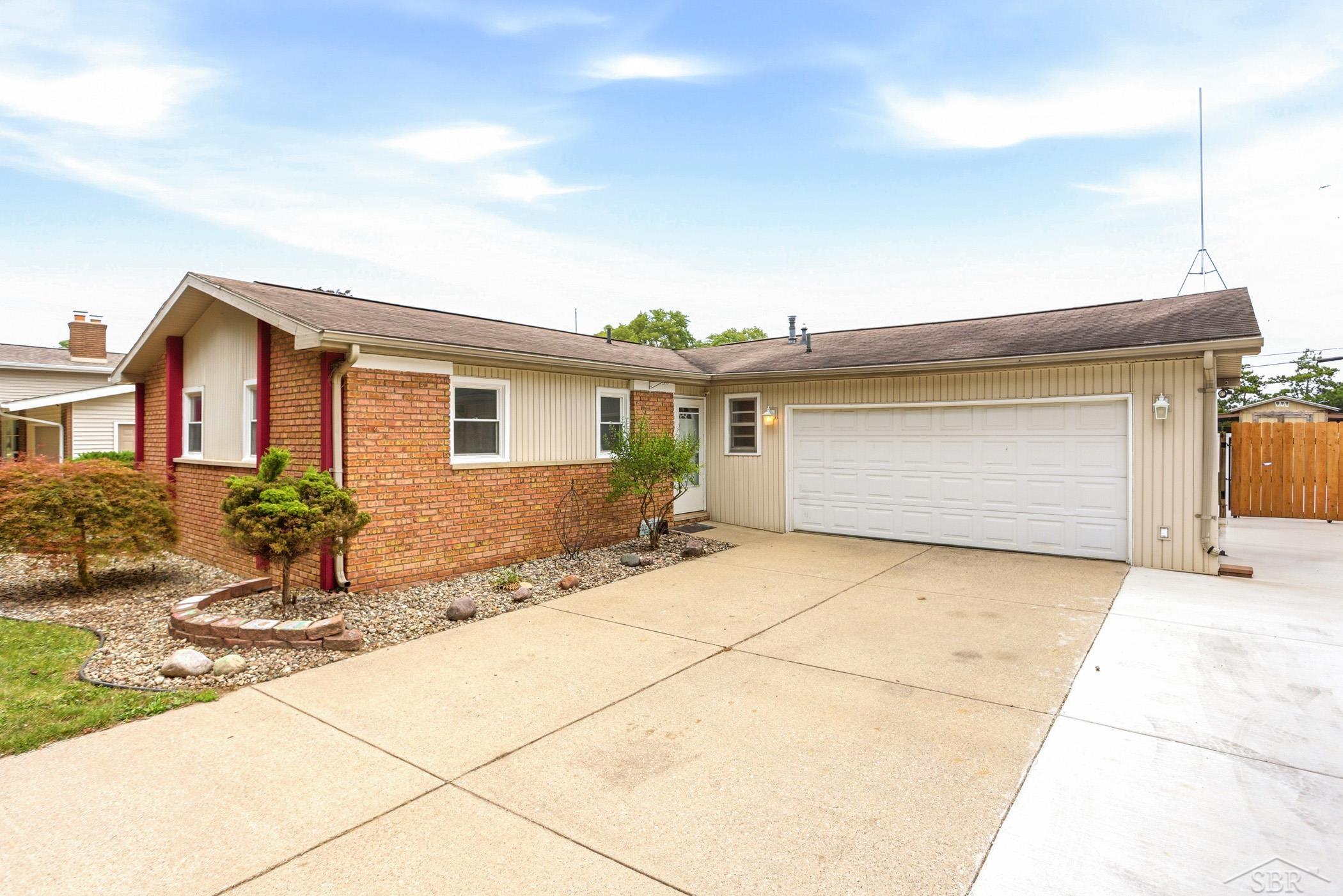 2904 Clayburn Road