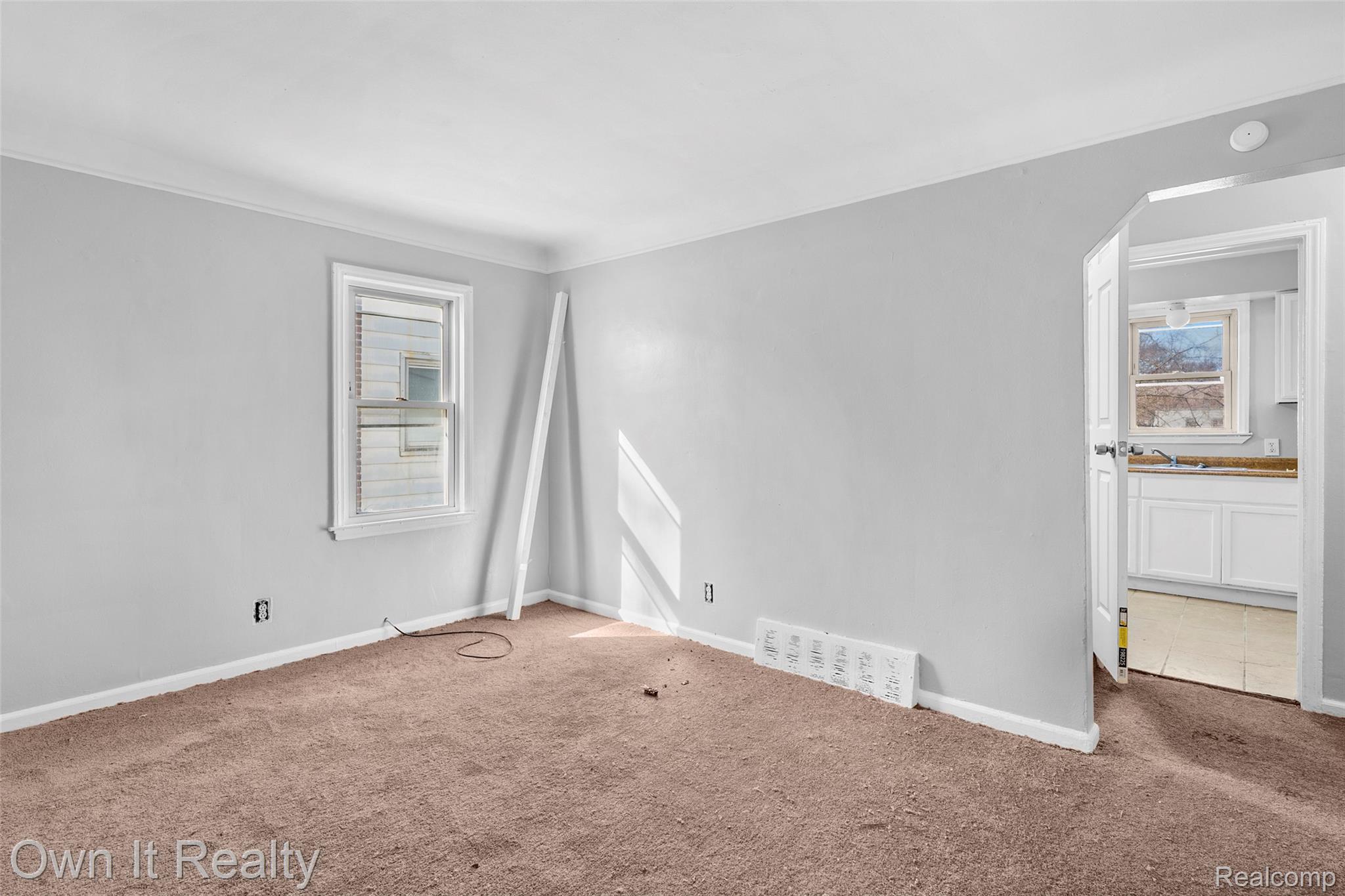 7815 Artesian Street