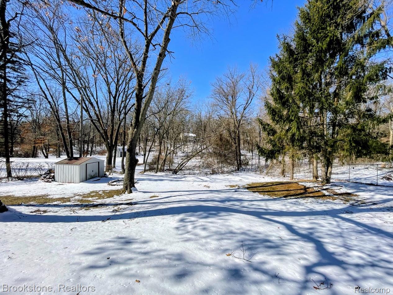 4354 Grass Lake Road