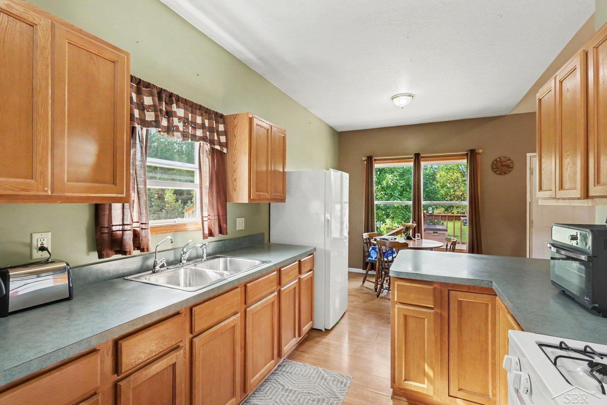 7576 Podunk Drive