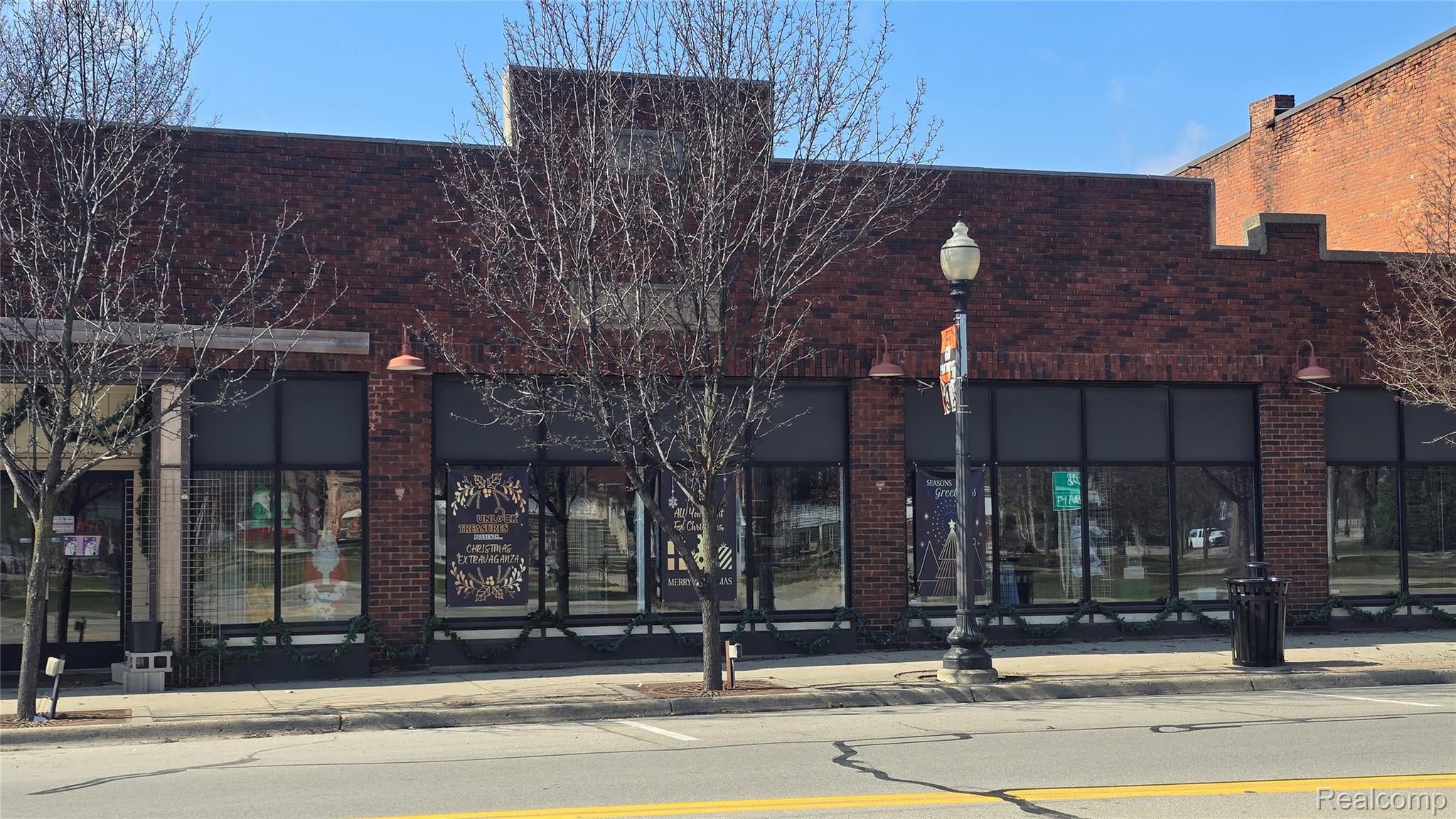 122 S Clinton Street Building A