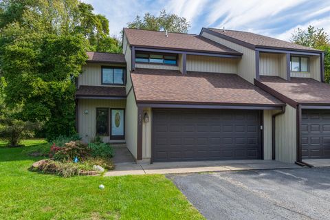 Photo of 2373 Fairgrove Street, Oshtemo Charter Township, MI 49009 (MLS # 66025051433)