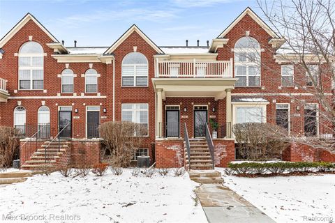 3086 CAMDEN Drive Troy City MI 48084