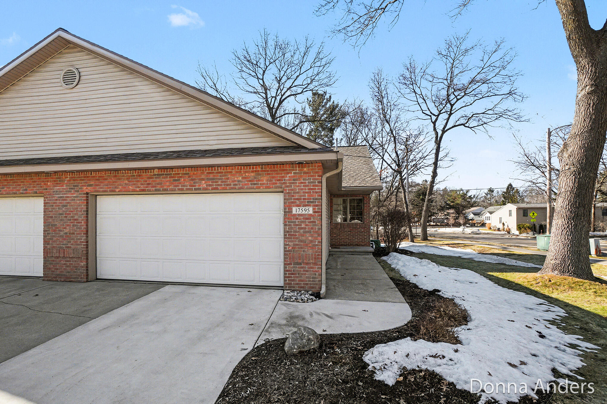 17595 Park Place Circle