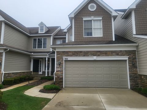 49945 STREAMWOOD Drive UNIT #74 Novi City Oakland MI 48374